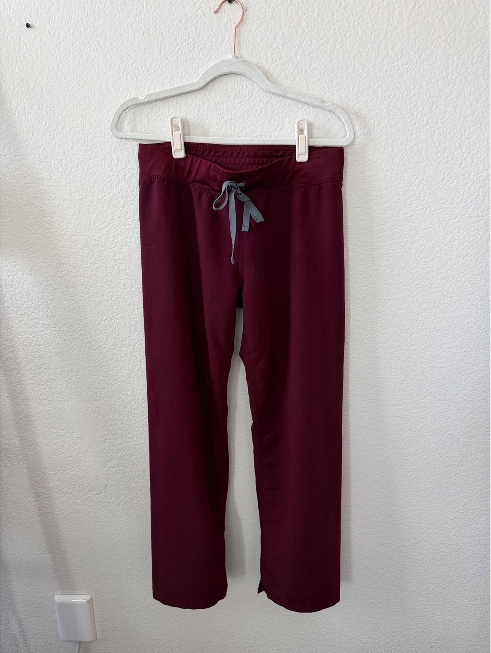 FIGS scrubs kade Technical Collection Maroon burgundy Scrub Pants Size S/P